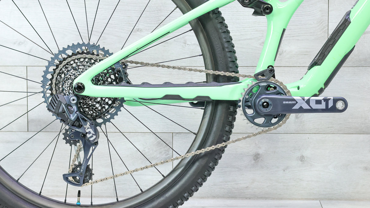 Specialized Stumpjumper Pro Mountain Bike - 2022, Large (S4)