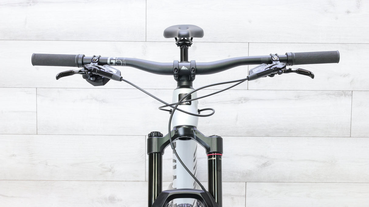 Canyon Spectral CF 8 K.I.S. Mountain Bike - 2024, Small