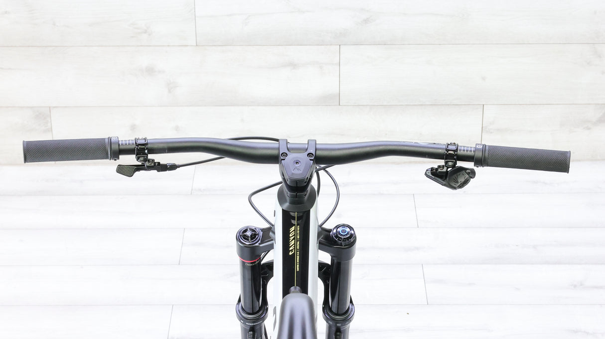 Canyon Spectral CF 8 K.I.S. Mountain Bike - 2024, Small