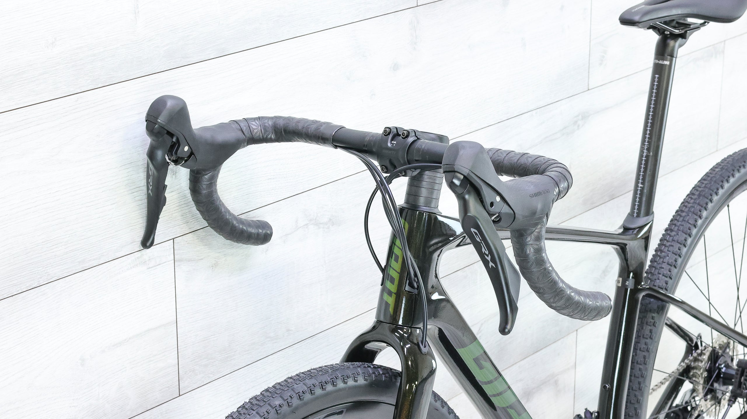 giant gravel bike revolt 2 Giant Revolt Advanced 2 Gravel Bike