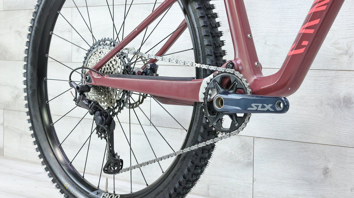 Canyon Lux Trail CF 6 Mountain Bike - 2023, Small