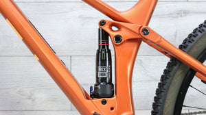 YT Izzo 29 CORE 2 CF Mountain Bike - 2025, Large