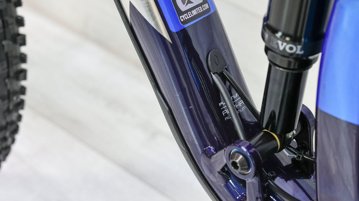 Trek Fuel EX 8 Gen 5 Mountain Bike - 2022, Large