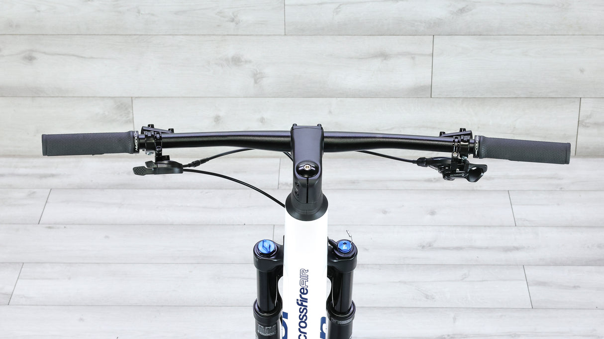 Lee Cougan Crossfire 428 Air Mountain Bike - 2024, Medium