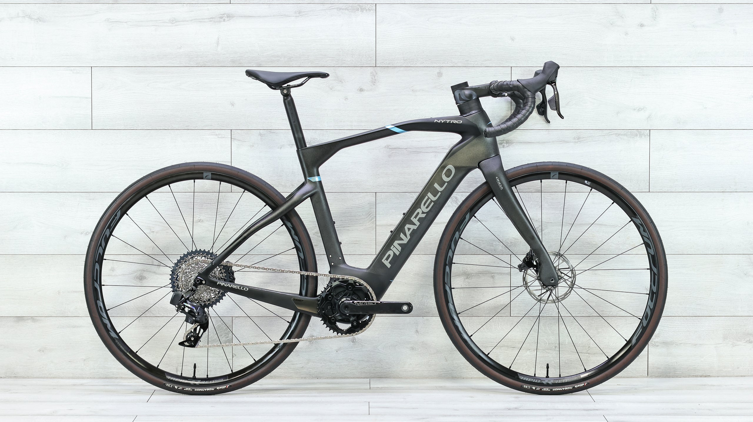 pinarello e gravel bike Pinarello Nytro E7 Gravel Force AXS Gravel E-Bike