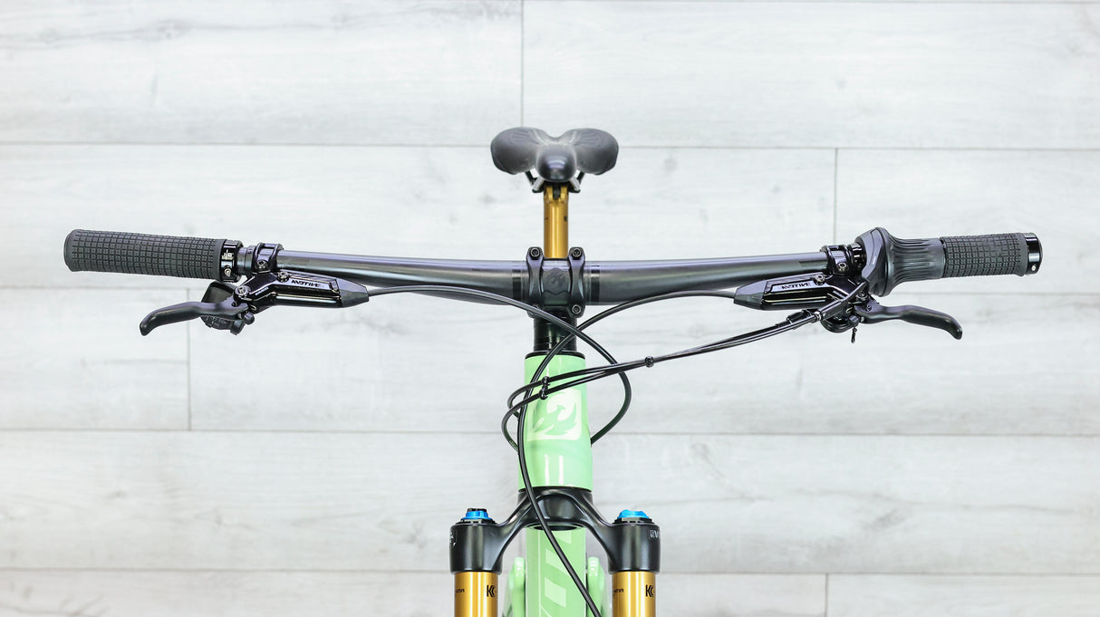 Pivot MACH 4 SL Pro X0 Eagle Transmission AXS Mountain Bike - 2024, Medium