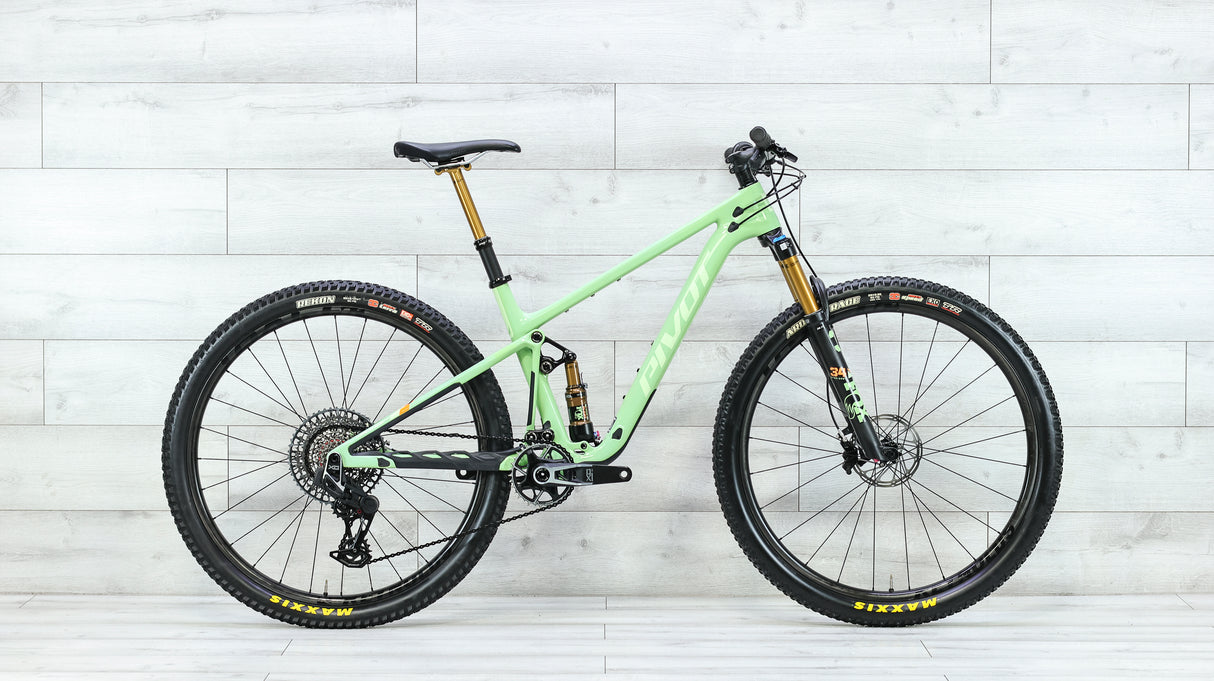 Pivot MACH 4 SL Pro X0 Eagle Transmission AXS Mountain Bike - 2024, Medium