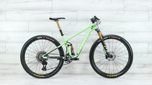 Pivot MACH 4 SL Pro X0 Eagle Transmission AXS Mountain Bike - 2024, Medium