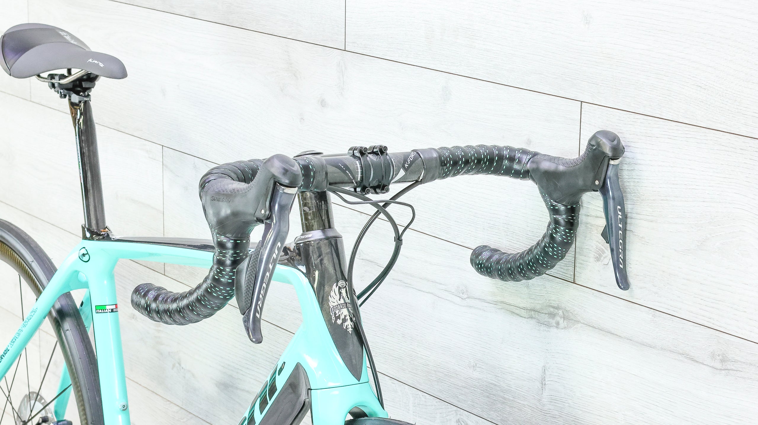 italienische rennräder 2019 Bianchi Infinito CV Disc Ultegra Di2 Road Bike