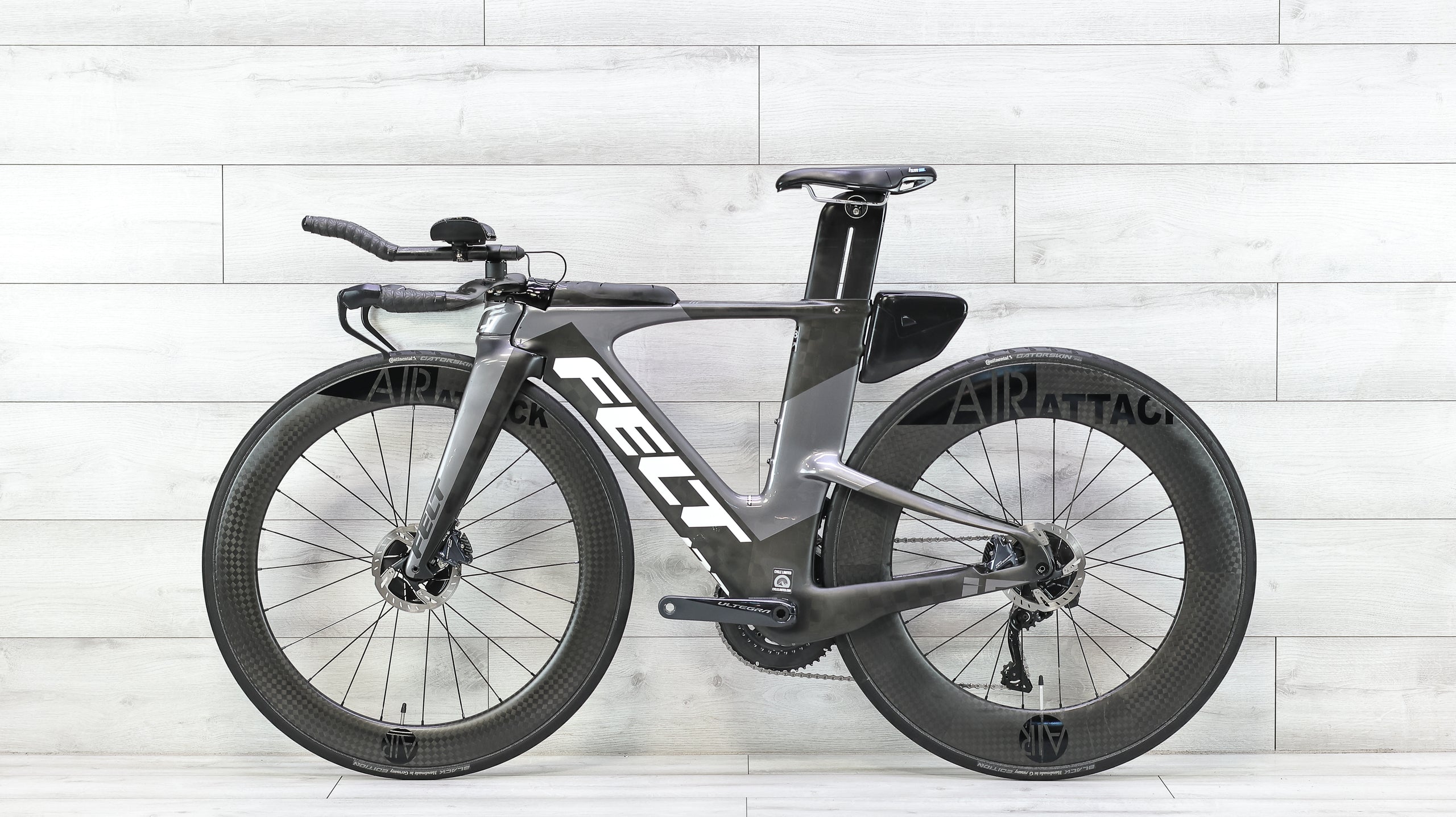 FELT IA 2.0 FRD Carbon Shimano Dura-Ace Di2 Triathlon Bike FRD Carbon / 48