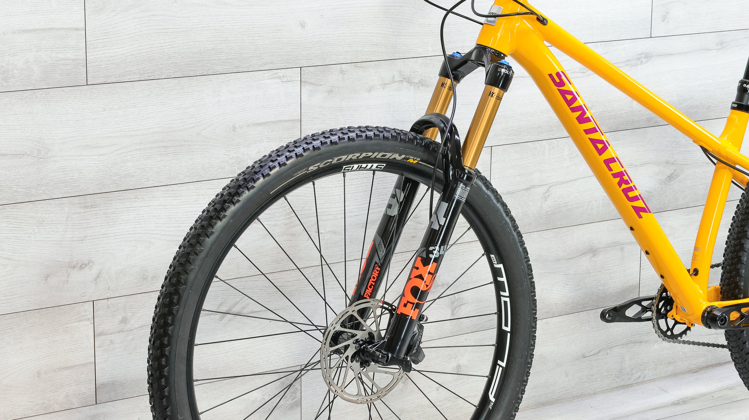 Santa Cruz Chameleon S AL MX Mountain Bike - 2022, Medium – Cycle