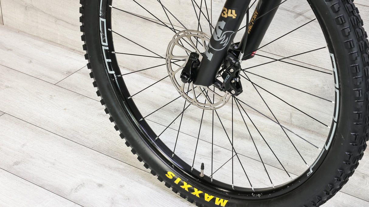Yeti SB115 T2 Mountain Bike - 2023, Medium