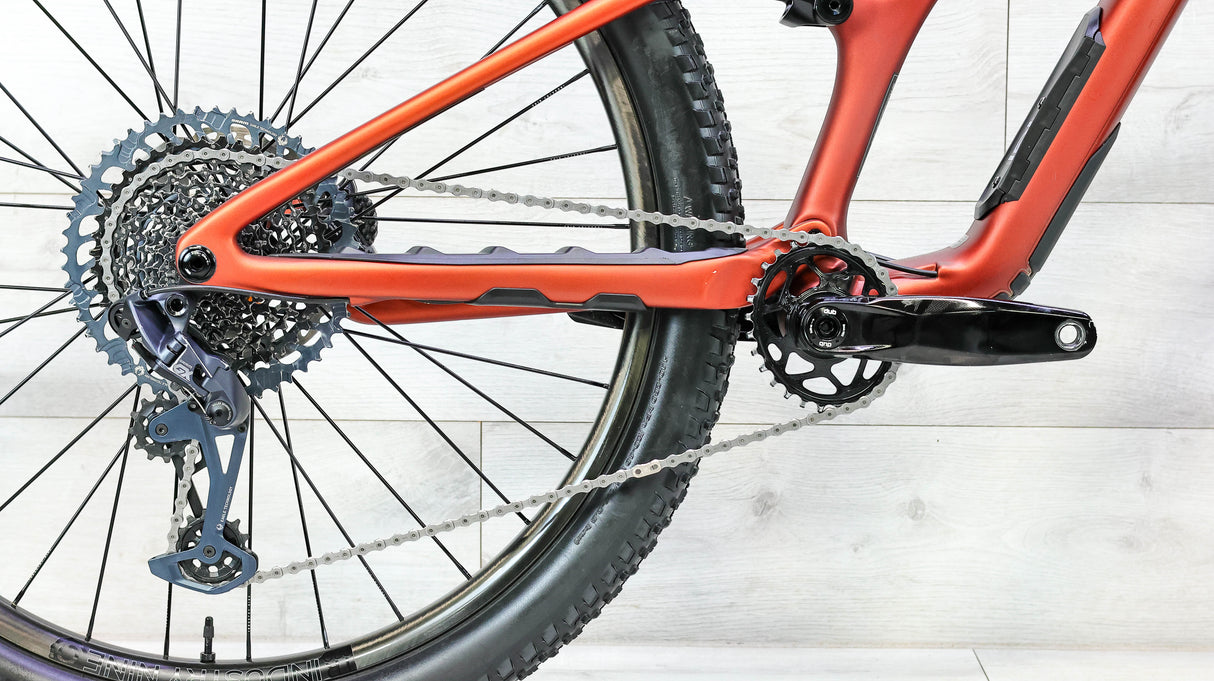 Specialized Stumpjumper Mountain Bike - 2022, Small (S2)
