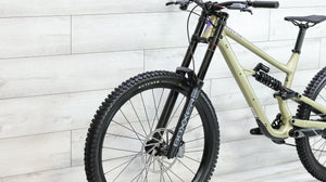 Specialized Status 2 170 DH Mountain Bike - 2024, Large (S4)