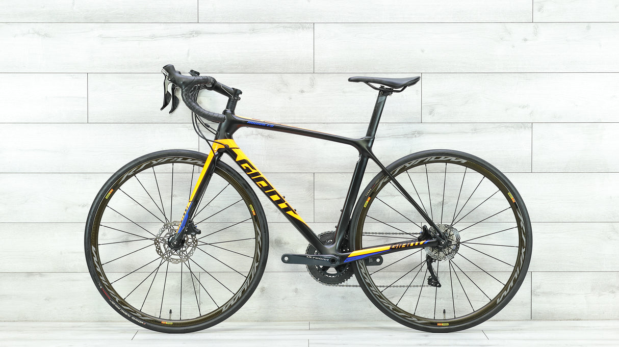 Giant TCR Advanced 1 Disc KOM Road Bike - 2018, Medium