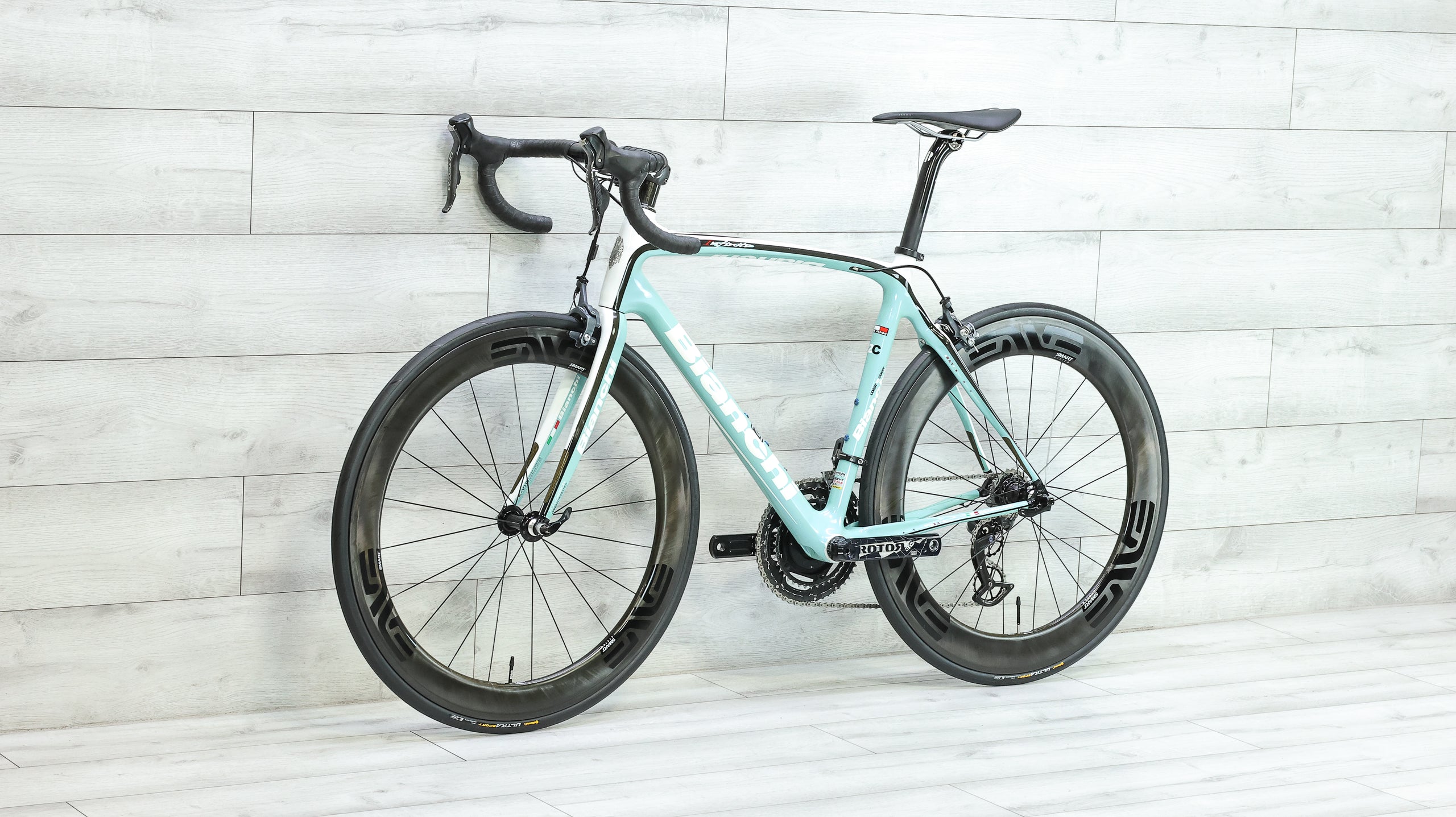 Bianchi Infinito CV Ultegra Di2 Road Bike