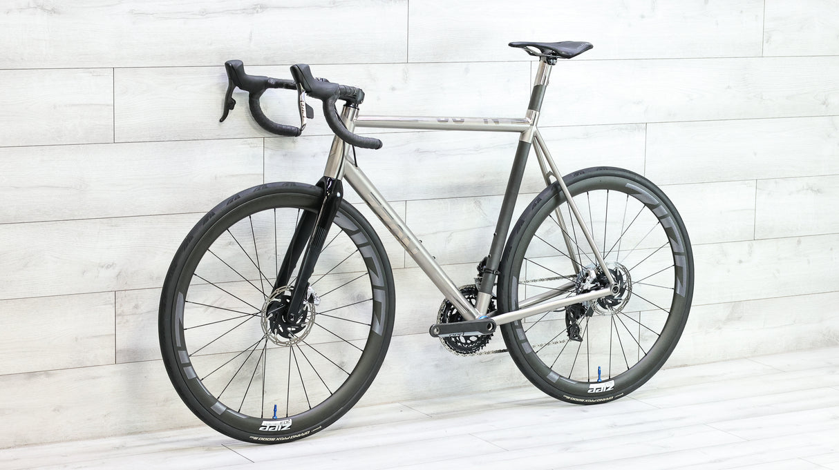 No.22 Aurora Red AXS Carbon Titanium Road Bike - 2022, 58cm