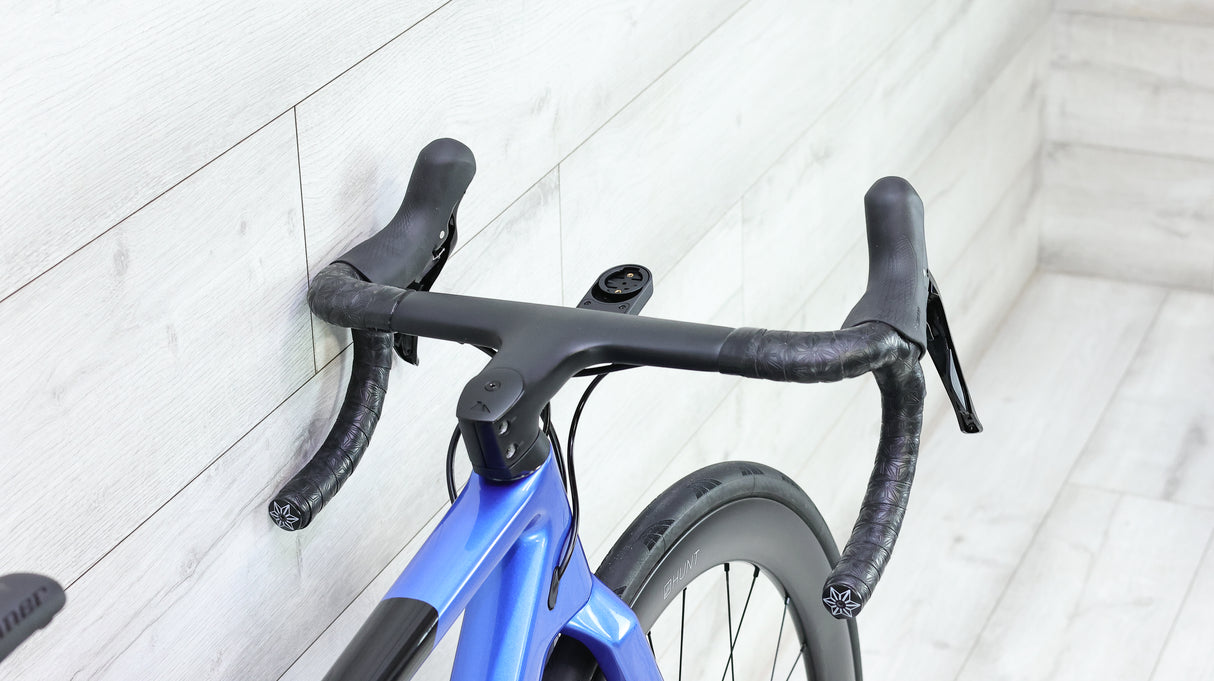 Canyon Ultimate CF SL 7 Road Bike - 2023, Small