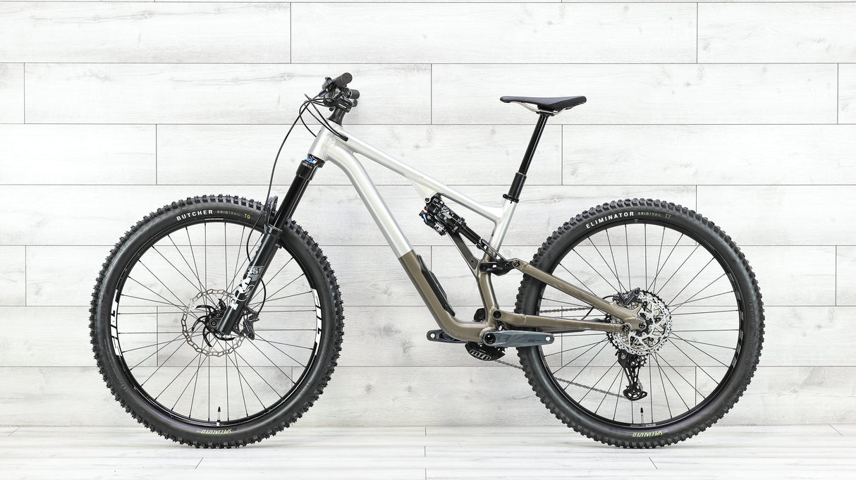 Specialized Stumpjumper EVO Alloy Mountain Bike - 2022, Large (S4)