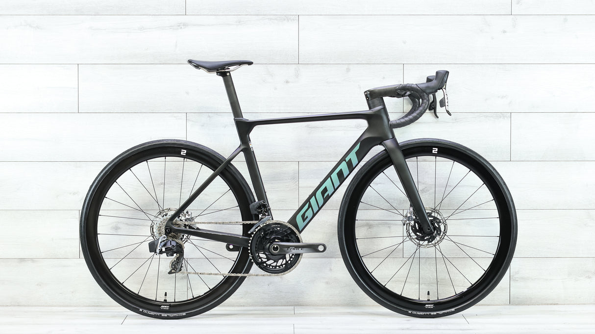 Giant Propel Advanced Pro Red AXS Road Bike - 2024, Small