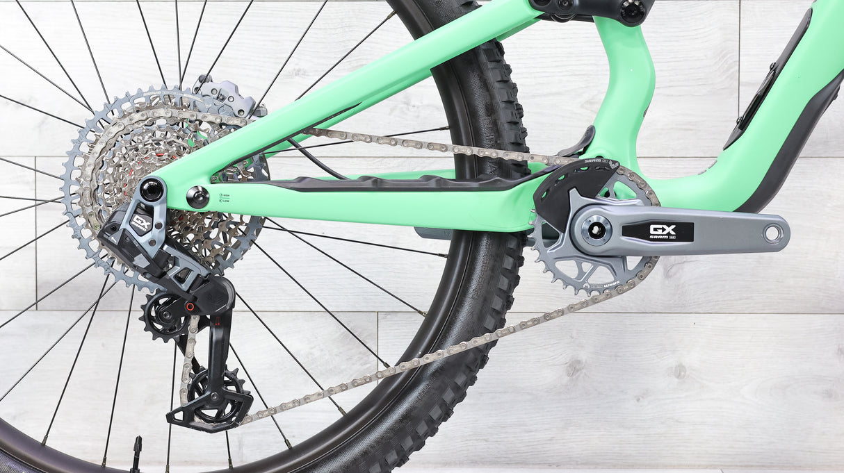Specialized Stumpjumper 15 Expert SRAM GX AXS Mountain Bike - 2025, Large (S4)