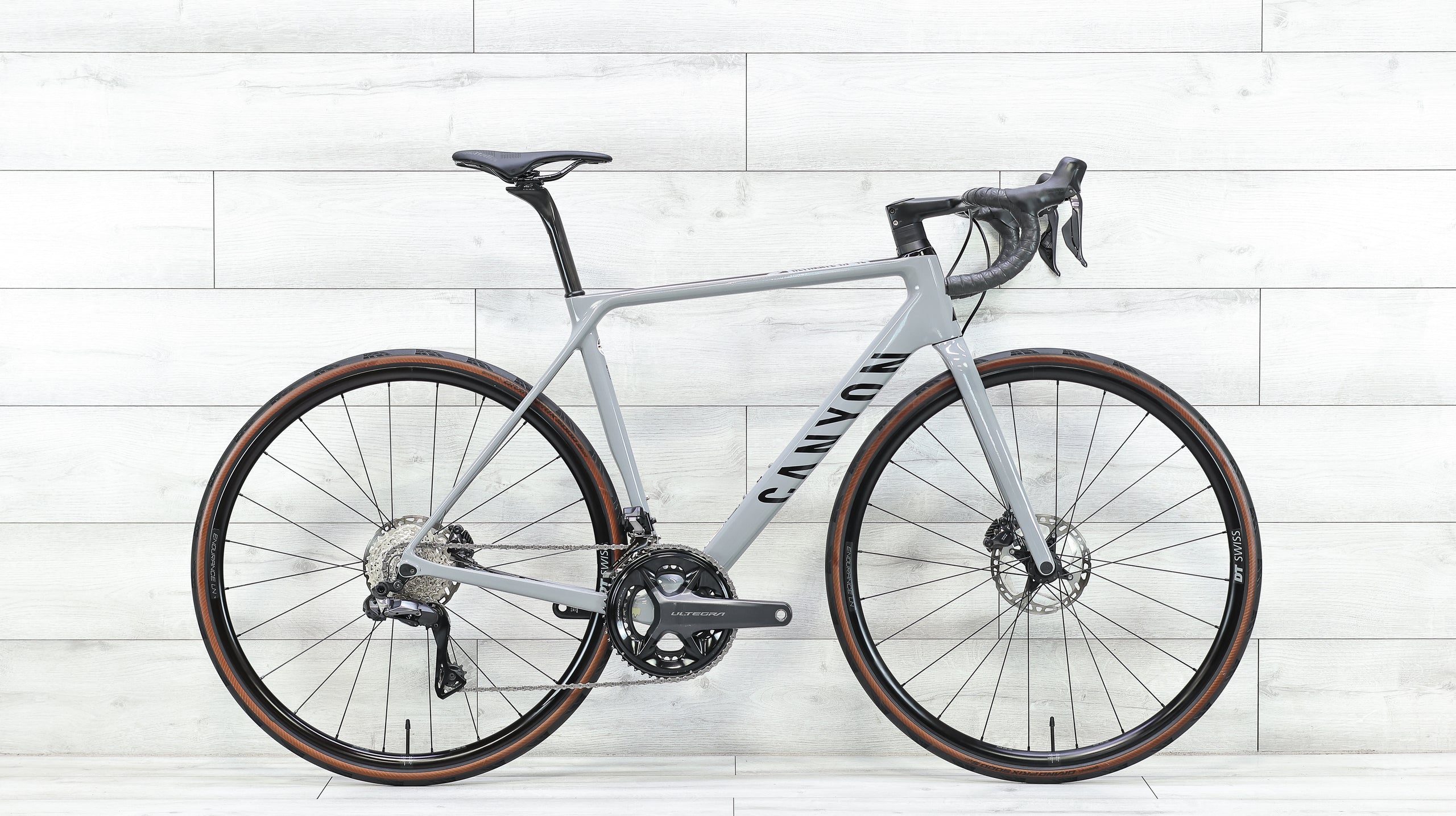Canyon Ultimate CF SL 8 Disc Di2 Road Bike
