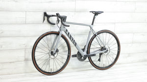 Canyon Ultimate CF SL 8 Disc Di2 Road Bike - 2022, Medium