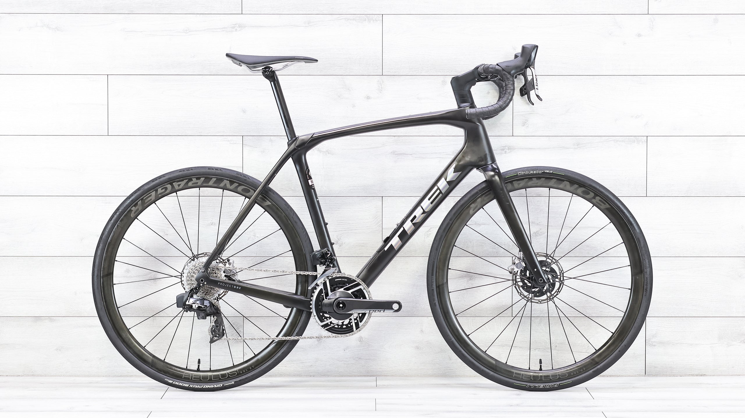 Trek Domane SLR 9 AXS Gen 4 Road bike | 58