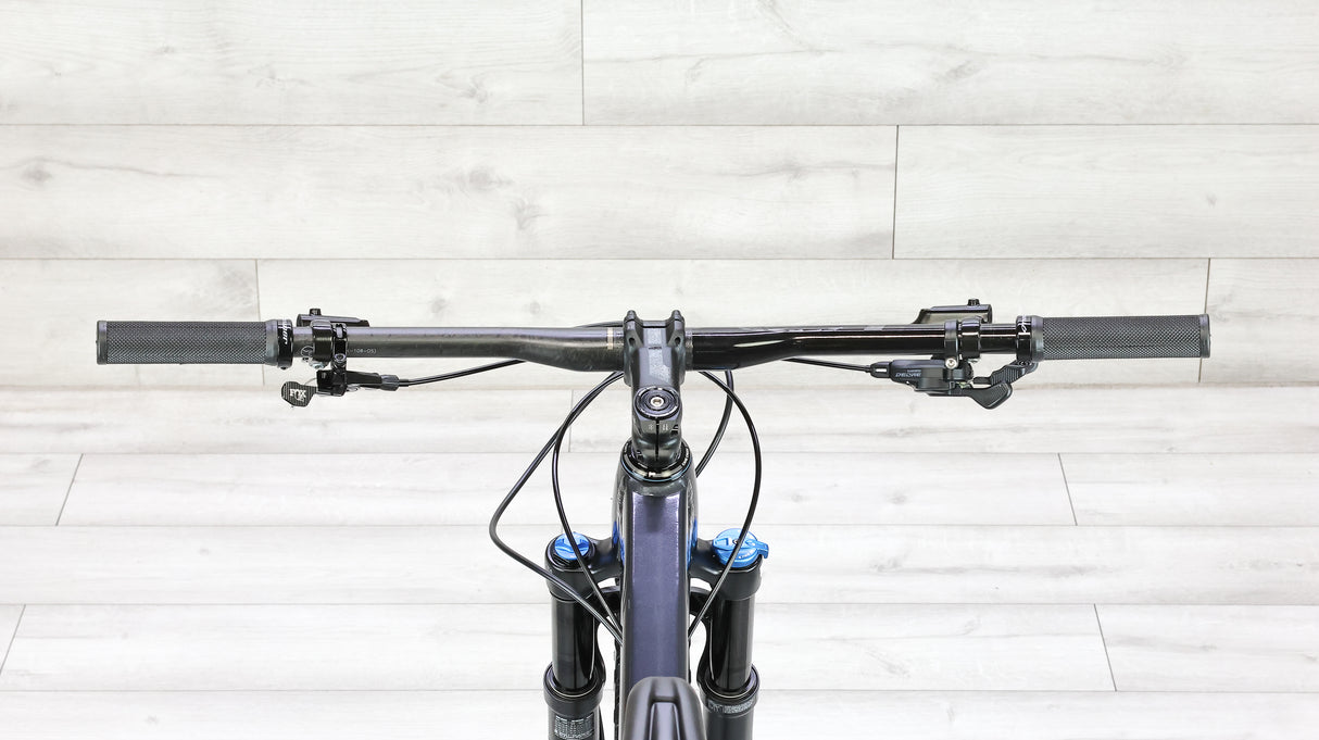 Trek X-Caliber 8 Factory Mountain Bike - 2022, Small