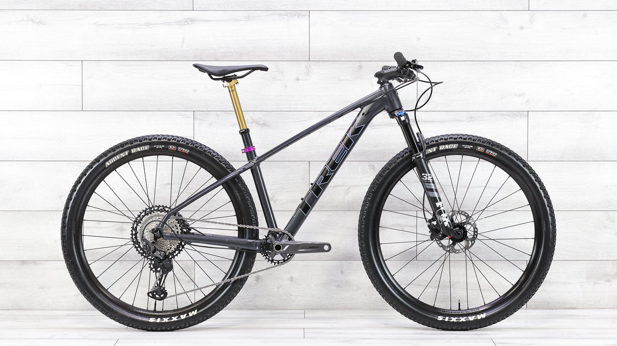 Trek X-Caliber 8 Factory Mountain Bike - 2022, Small
