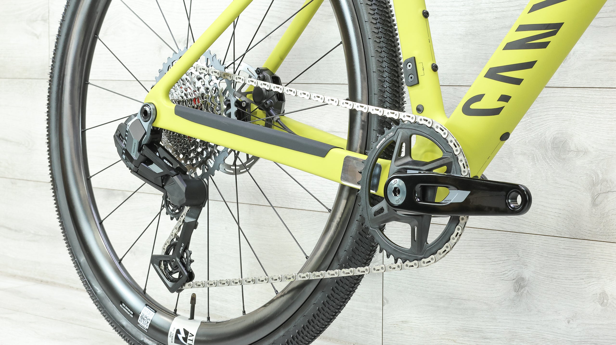 Canyon Grail CF SL 7 AERO | Gravel Bike | Blazing Mustard