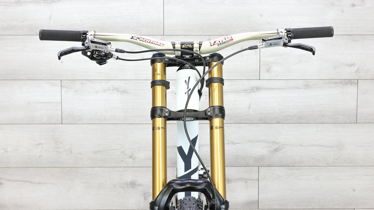 YT Tues CF Pro Race Mob Edition Downhill Bike - 2018, Large