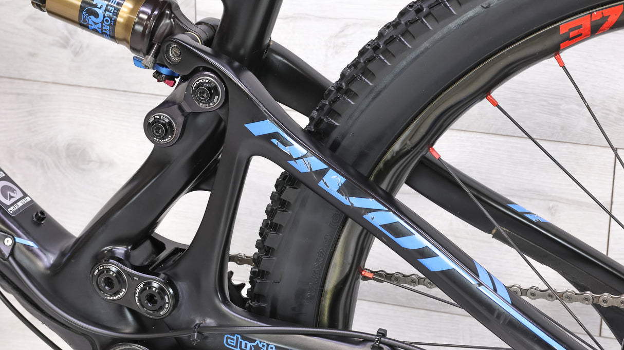 Pivot Mach 4 Shimano XTR Mountain Bike - 2019, Large