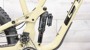 GT Force Carbon Elite Mountain Bike - 2023, Medium