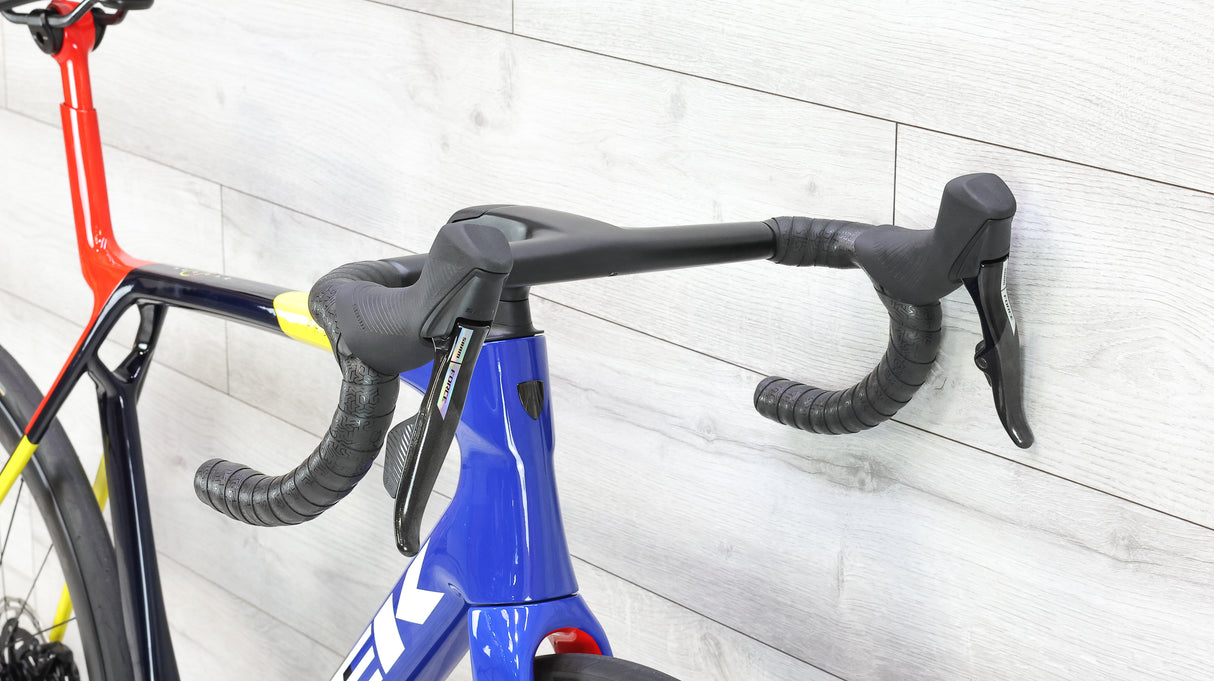 Trek Madone SLR 7 AXS Gen 8 Road Bike - 2025, Large