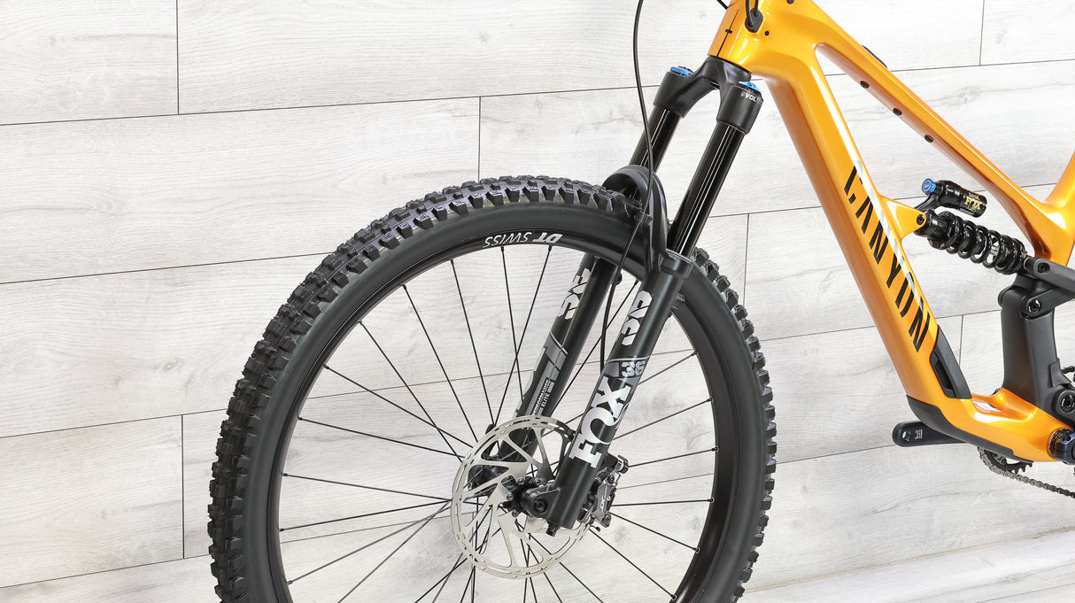Canyon Spectral CF 8 CLLCTV Mountain Bike - 2024, Medium