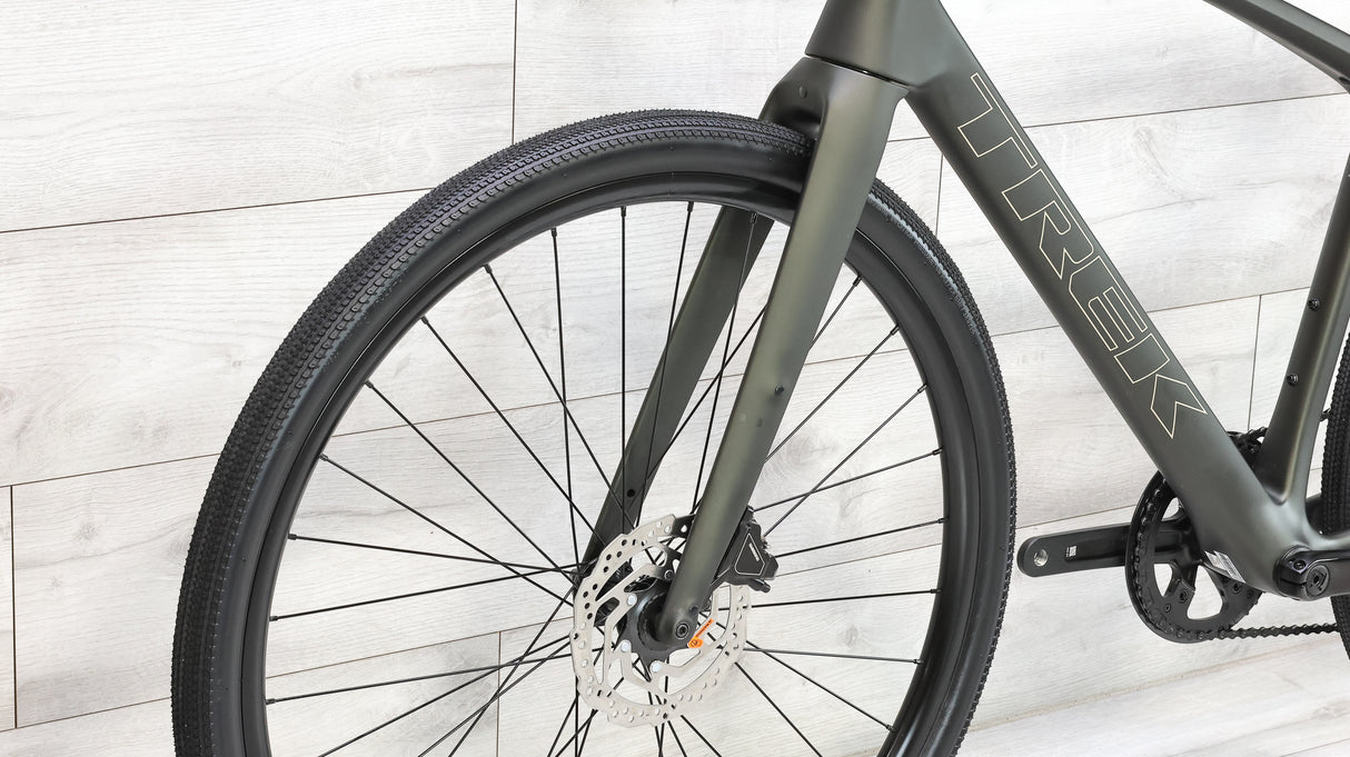 Trek FX Sport 5 Gravel / Fitness Bike - 2025, Medium