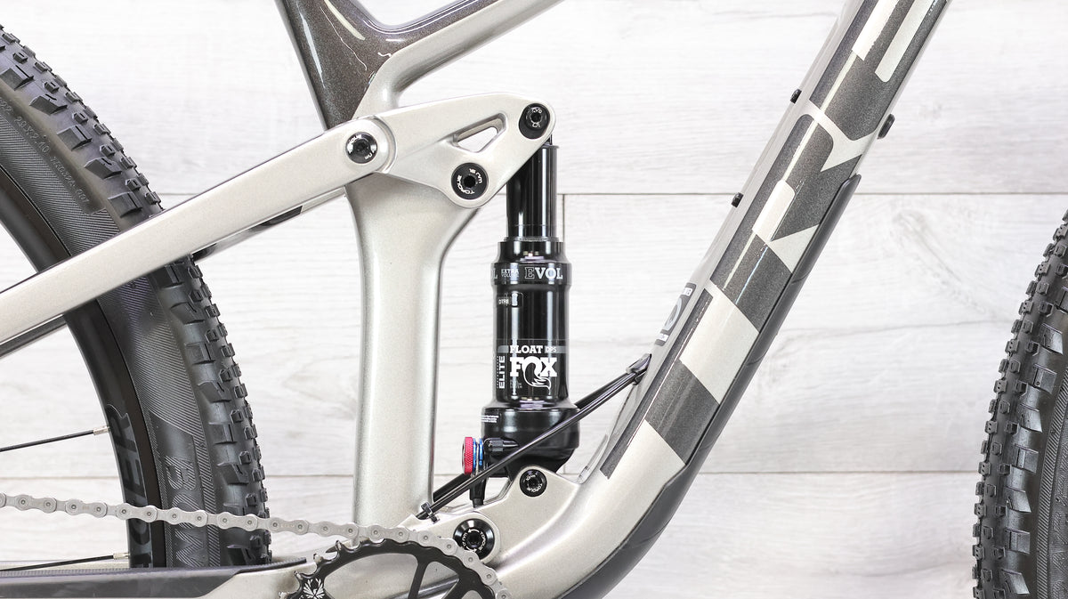 Trek Top Fuel 9.7 Mountain Bike - 2021, Small