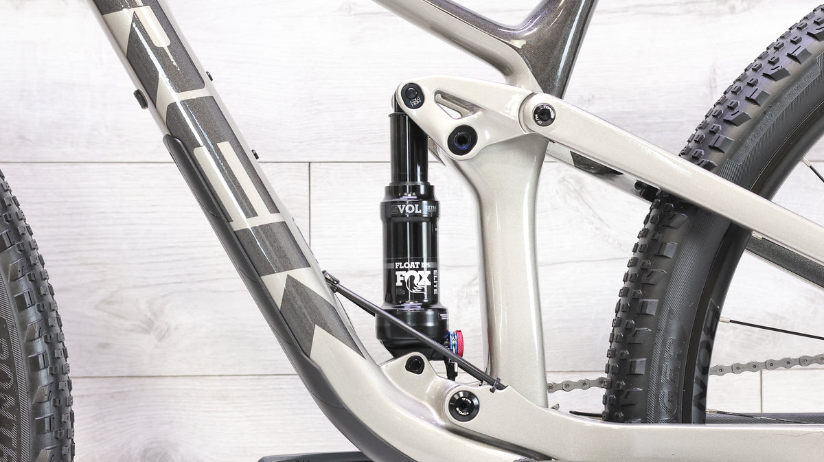 Trek Top Fuel 9.7 Mountain Bike - 2021, Small