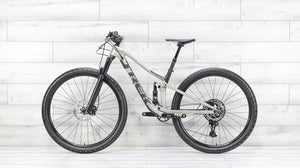Trek Top Fuel 9.7 Mountain Bike - 2021, Small