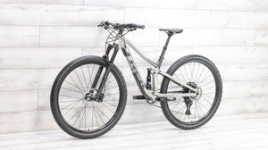 Trek Top Fuel 9.7 Mountain Bike - 2021, Small