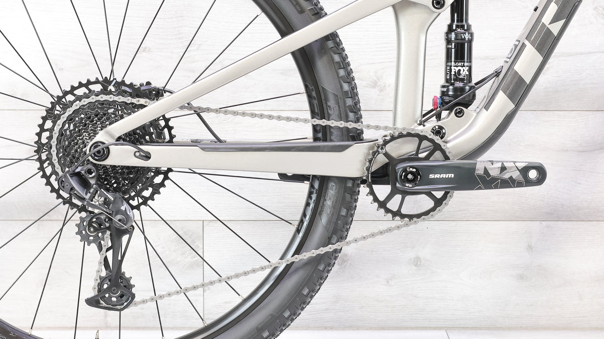 Trek Top Fuel 9.7 Mountain Bike - 2021, Small
