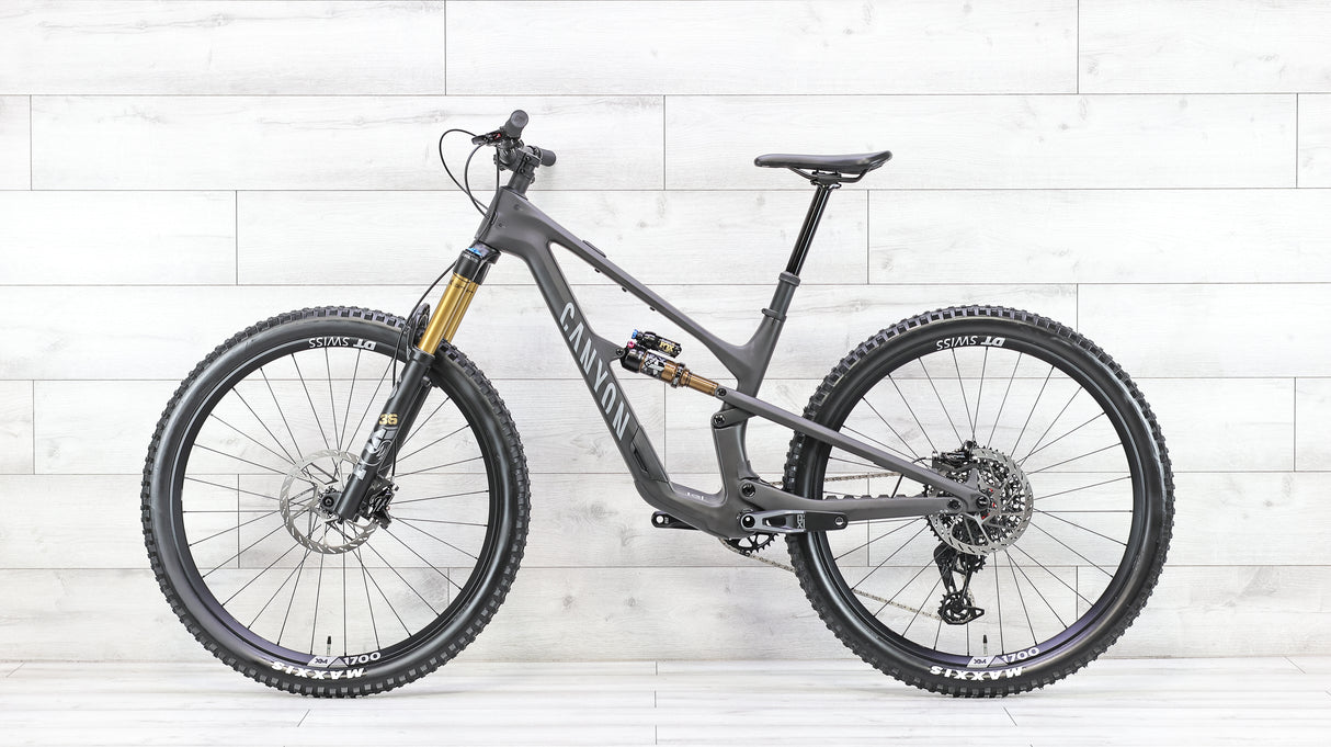 Canyon Spectral CF 9 Mountain Bike - 2025, Small