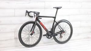 BMC Teammachine SLR01 Disc ONE Di2 Road Bike - 2019, 54cm