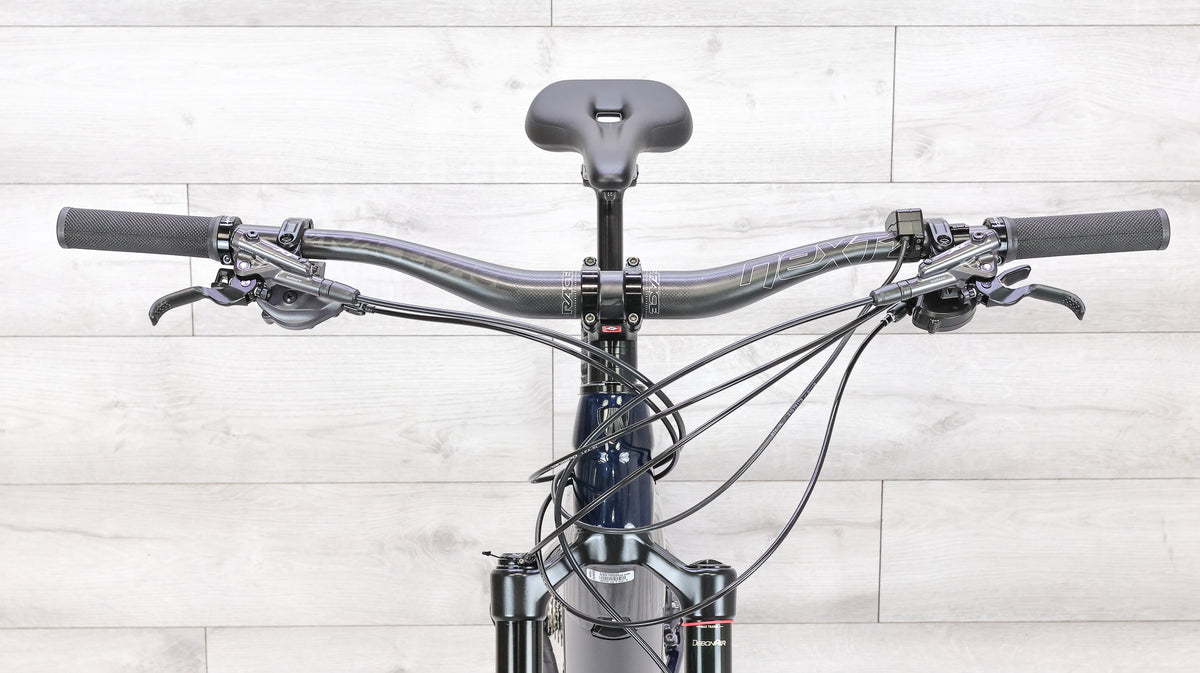 Trek E-Caliber 9.8 XT Mountain E-Bike - 2022, Medium