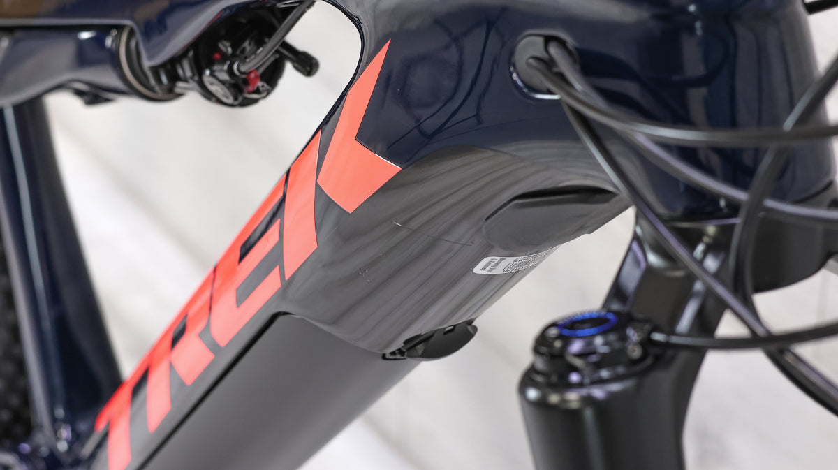 Trek E-Caliber 9.8 XT Mountain E-Bike - 2022, Medium