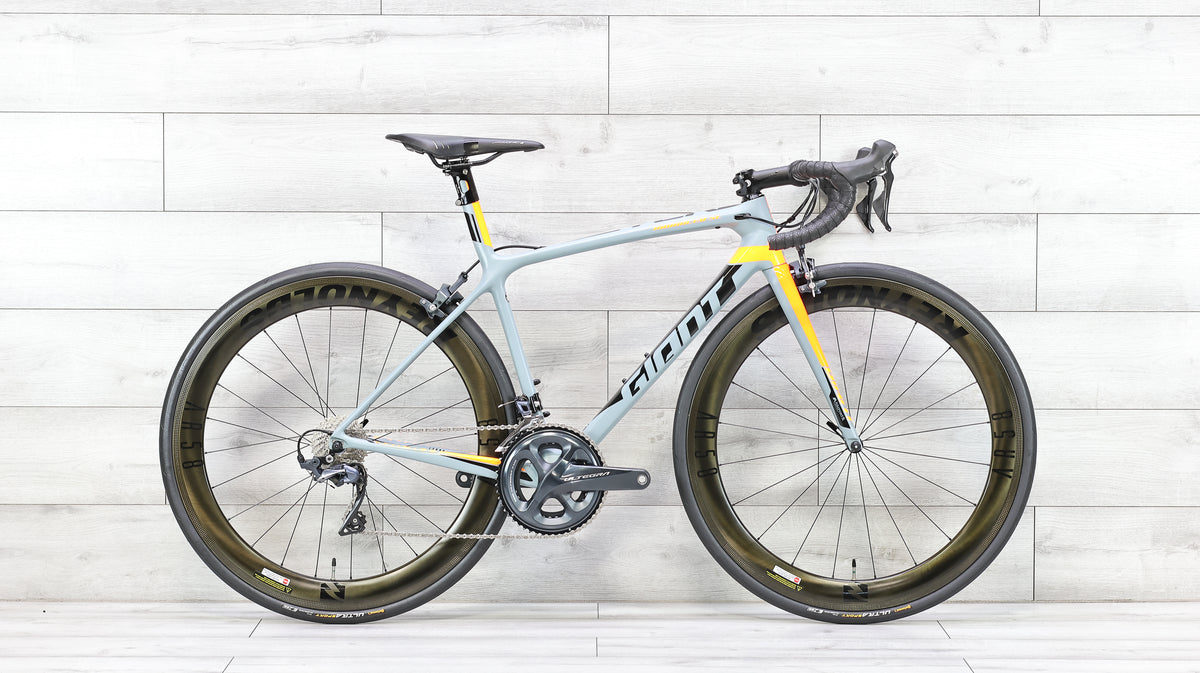 Giant TCR Advanced SL 2 KOM Road Bike - 2018, Small