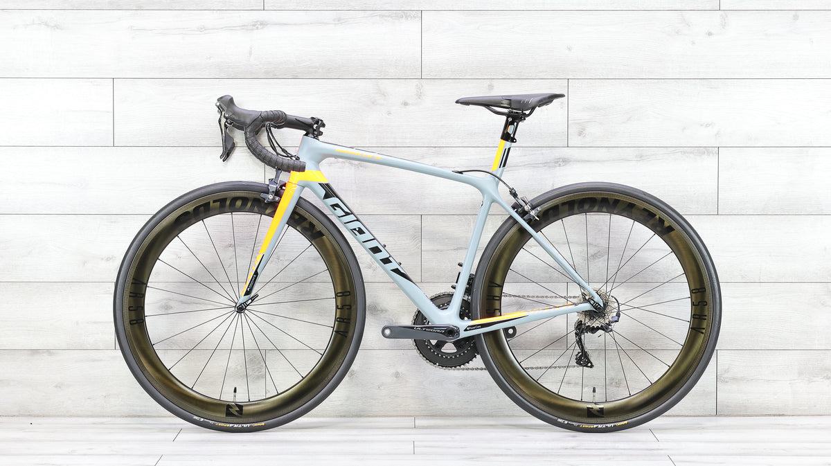 Giant TCR Advanced SL 2 KOM Road Bike - 2018, Small