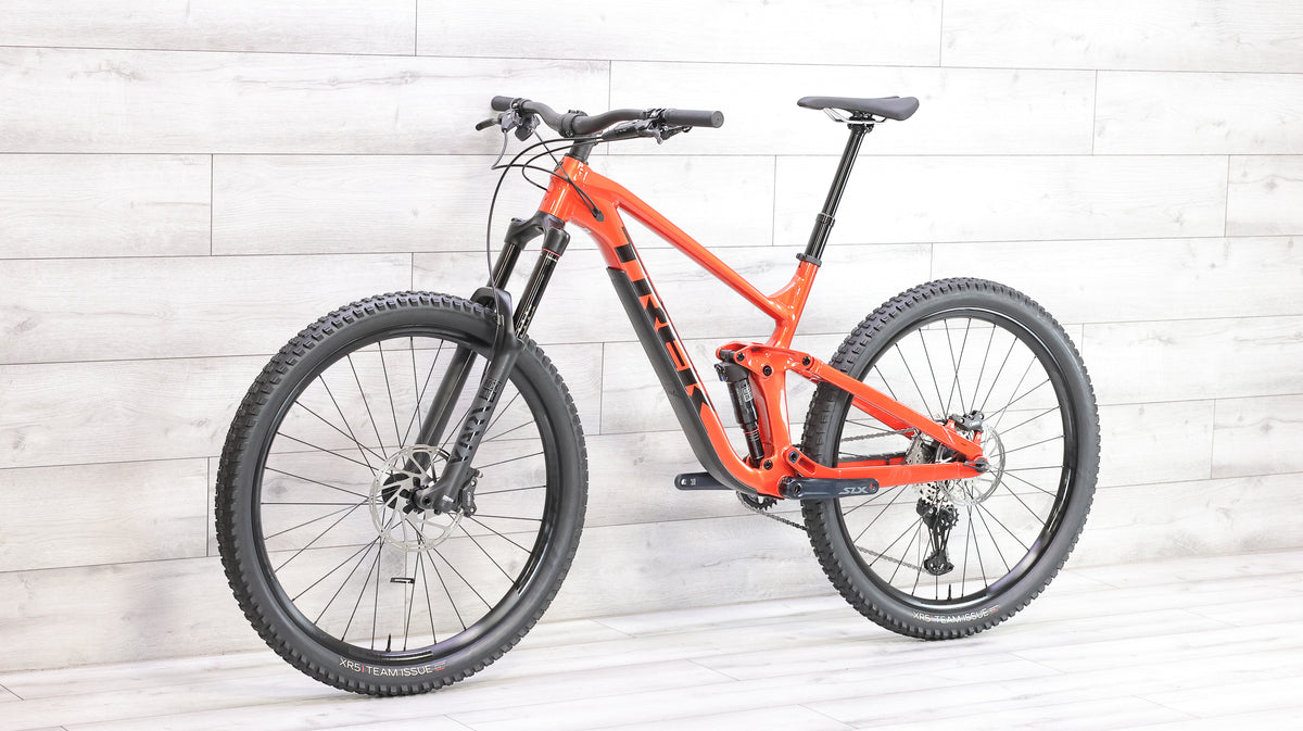 Trek Slash 7 Gen 5 Mountain Bike - 2023, Large