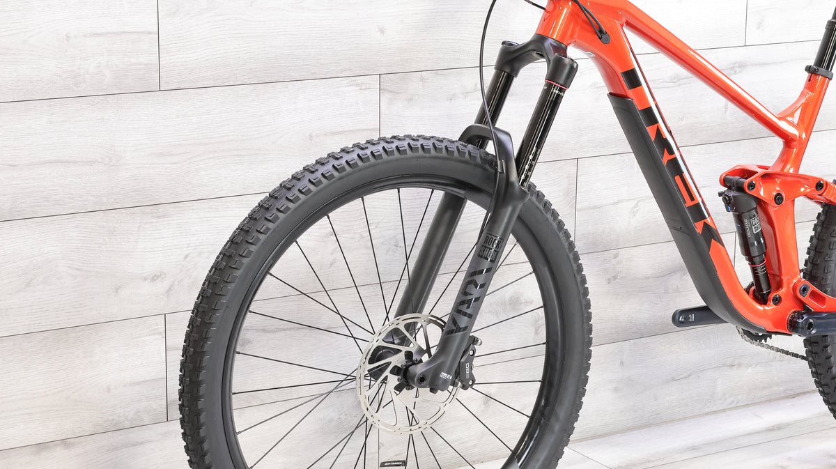 Trek Slash 7 Gen 5 Mountain Bike - 2023, Large